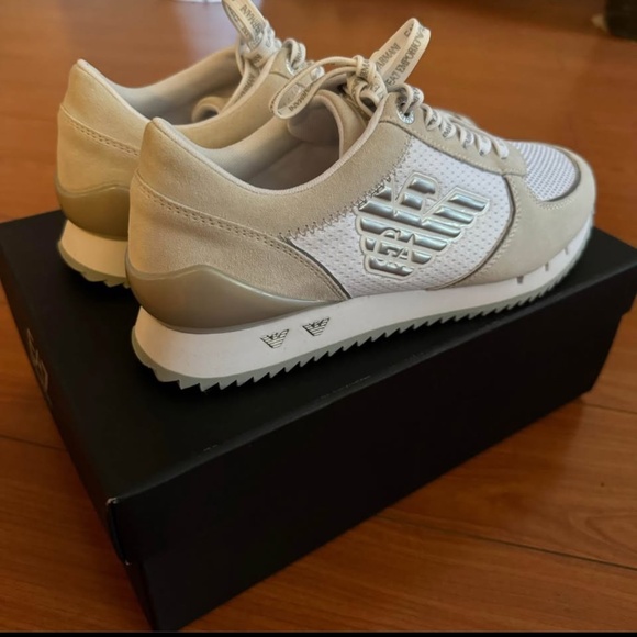 EmporioArmani Woman’s sports  shoes - Picture 3 of 3